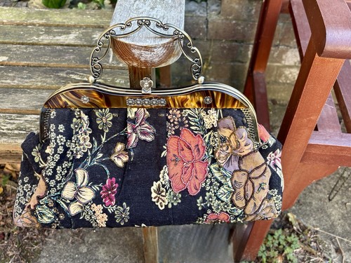 Butler wilson beaded floral - &,
