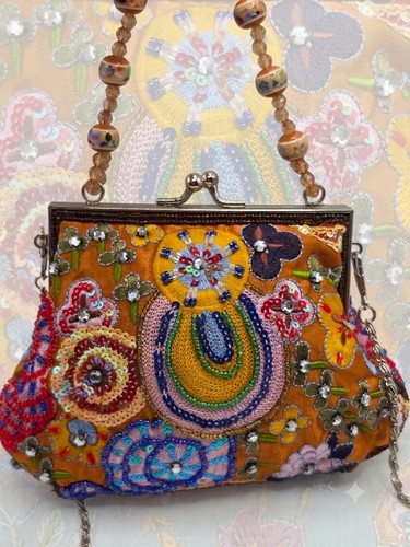 Butler wilson vintage beaded - &,